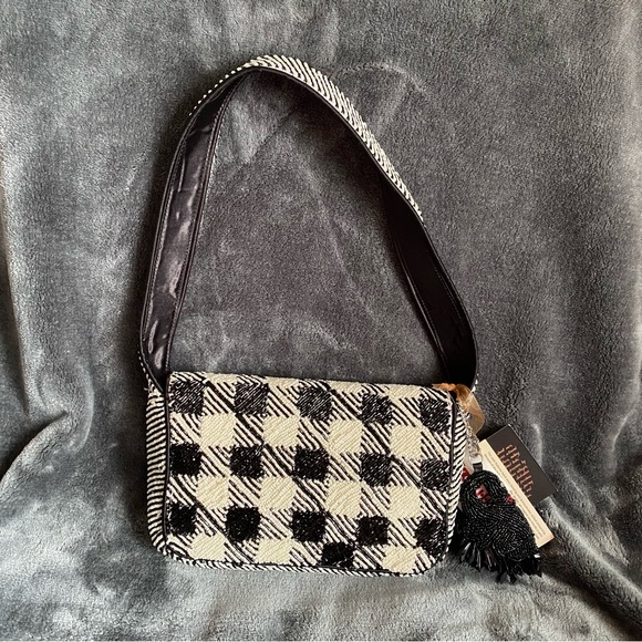 Viral Plaid Beaded Bag With Swan Bag Charm - Picture 2 of 8